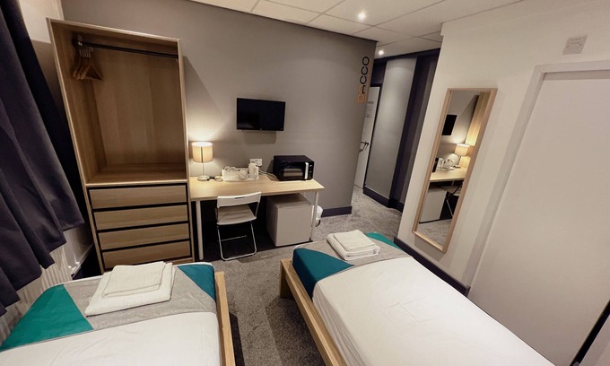 Corby House | Contractor Accommodation - Cacco