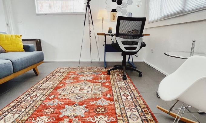 University Heights House | Convenient and Stylish Home for Traveling Nurses, Film Industry and Vacationers