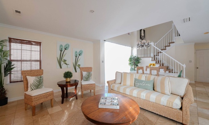 Western Branch North House | Convenient to all 7 cities