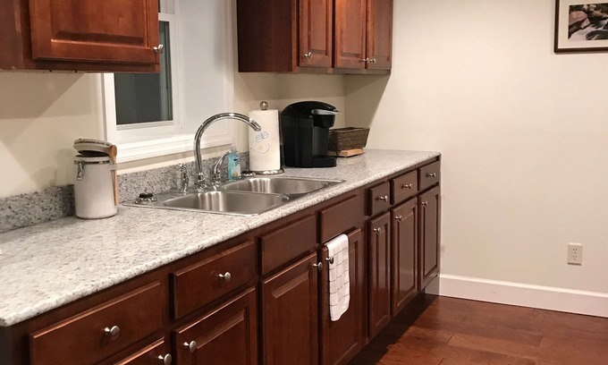 Westfield House | Converted 1850's "Barn-dominion" on the Lake Erie Wine Trail