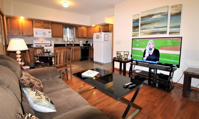 Oneonta Apartment | Cooperstown Baseball Rentals - Championship #3