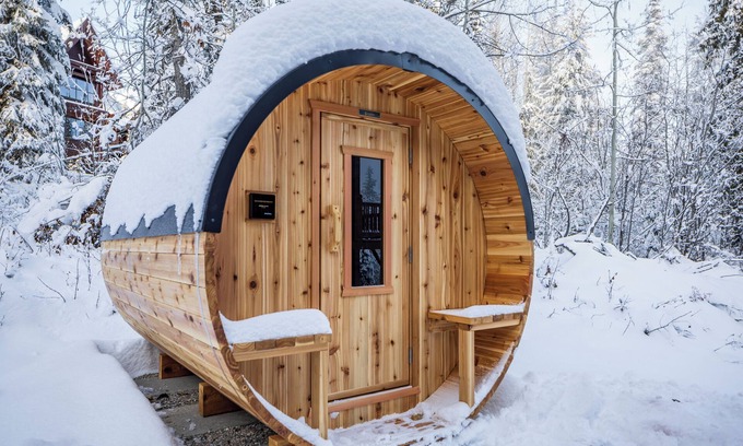 Golden Cabin | Copper Horse Lodge