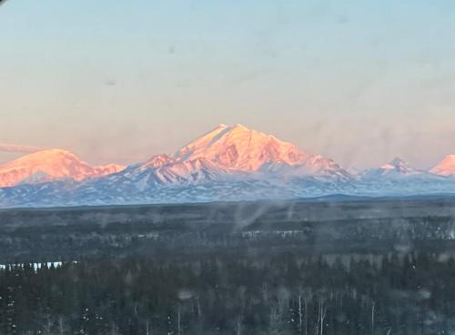 Copper Center House | Copper Moon Basecamp