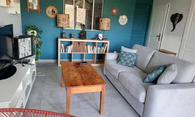 Manteyer Apartment | Coquet Appartement au Calme