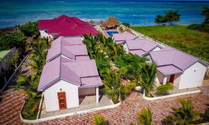 Makunduchi Villa | Coral Cliff Villas - Garden view villa 1n