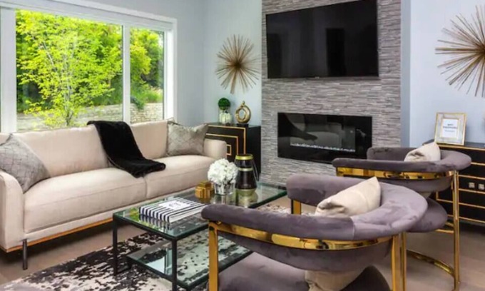 Highland Park House | Coral Kahala Charm