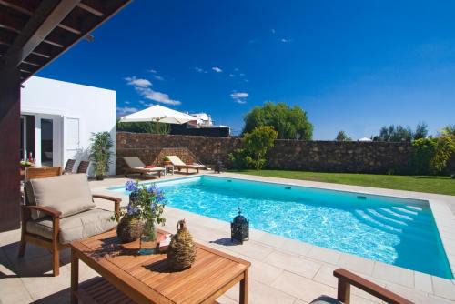 Los Mojones Villa | Coral Villas