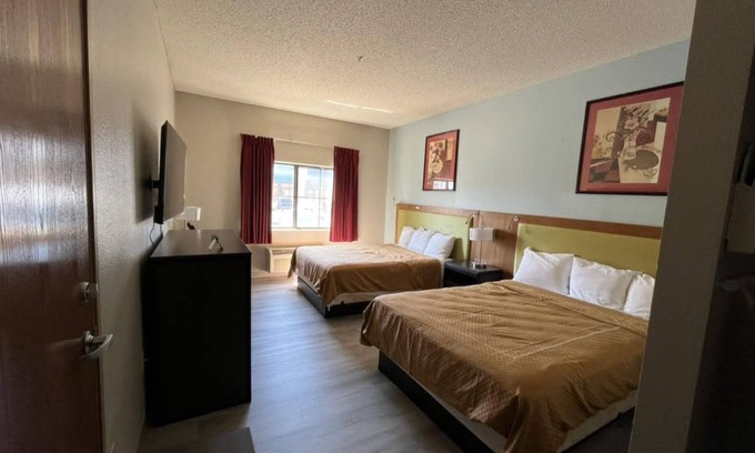 College Hill Hotel | Coratel Inn & Suites by Jasper Wesley-Comfort 2 Queen Bed Non-Smoking