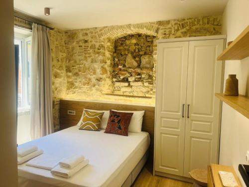 Old Town Apartment | Corcyra Collection