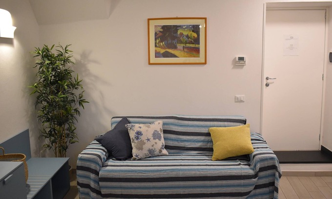 Vernazza Apartment | CORNABRUGIA PATIO APARTMENT lovely open-space with all amenities and a patio