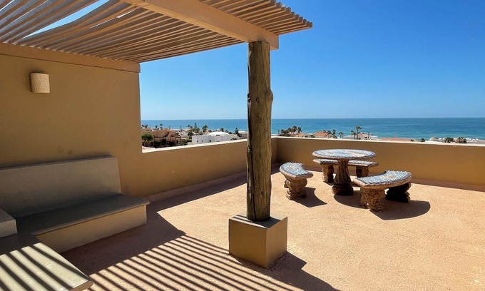 Las Conchas Resort | Corona del Mar by Rocky Host