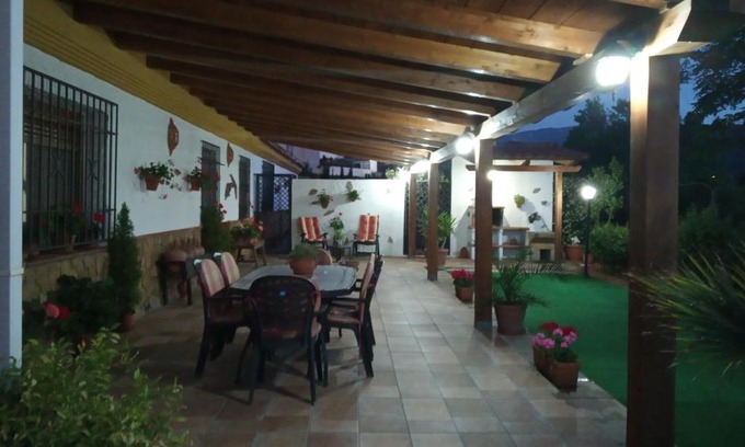 Cogollos de Guadix House | Cortijo Maromilla vivienda rural con piscina