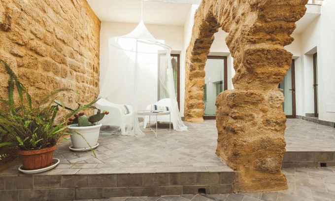 Agrigento House | Cortile Baronello
