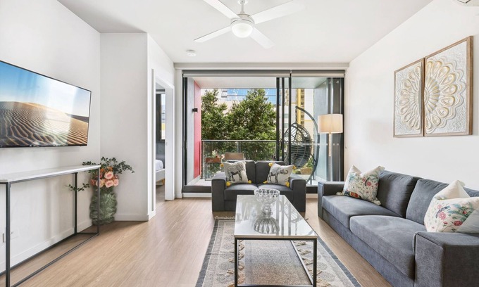 Bowen Hills Apartment | Cosy 2-Bed with Pool, Bbq Area and Secure Parking