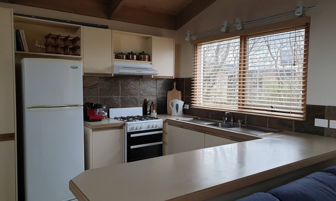 Tawonga South House | Cosy 3 bedroom home in Tawonga South /Mt Beauty