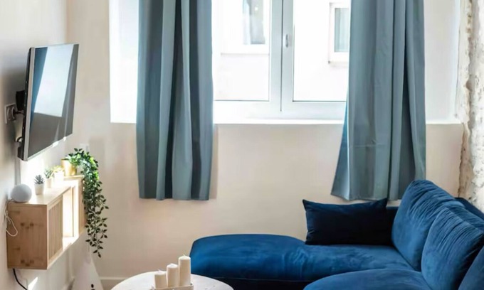 Quartier Administrations Apartment | Cosy 50m2 duplex apartment downtown