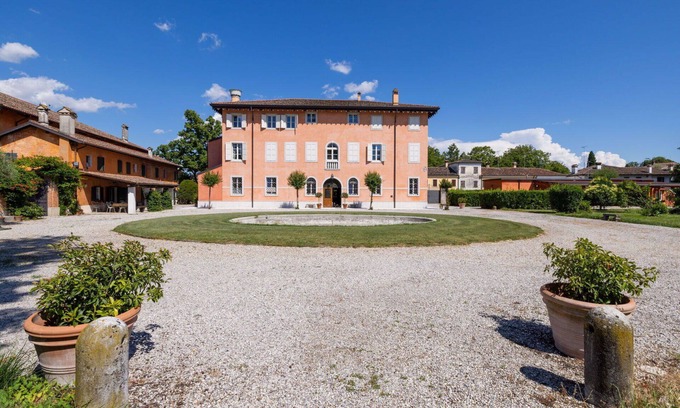 Strassoldo Apartment | Cosy apartment for 5 guests with A/C, WIFI, TV, terrace and pets allowed