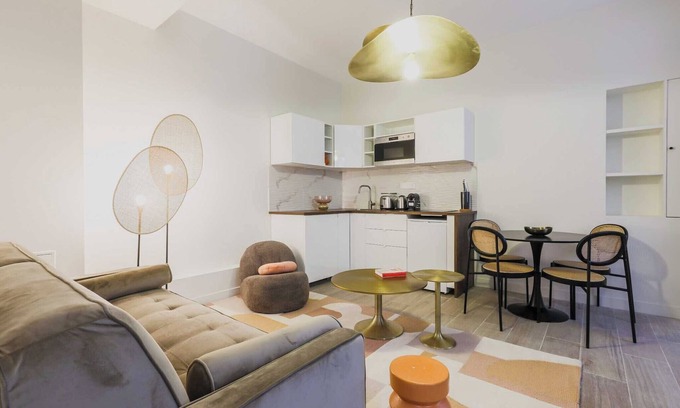 Saint-Cloud Apartment | Cosy Apartment - 1BR/2P- Saint-Cloud