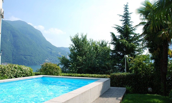 Castagnola Apartment | Cosy apartment for 2 guests with pool, WIFI, TV, patio and panoramic view