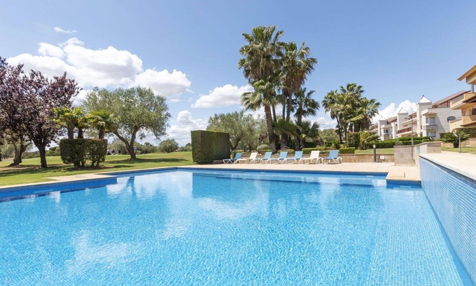 San Jorge Apartment | Cosy apartment for 4 people with A/C, WIFI, pool, TV, terrace and parking