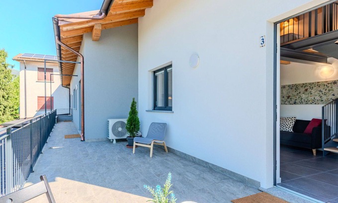 Dervio Apartment | Cosy apartment for 4 guests with WIFI, A/C, pool, TV, patio and panoramic view
