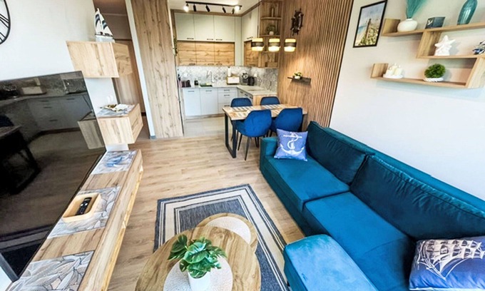 Gaski Apartment | Cosy apartment for 4 guests with WIFI, hot tub, pool, TV and balcony