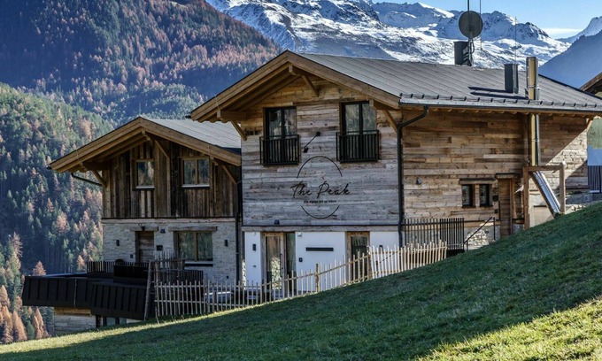 Soelden Apartment | Cosy apartment for 4 guests with WIFI, TV, balcony and pets allowed