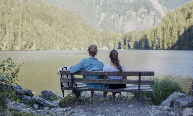 Oetz Apartment | Cosy apartment for 6 guests with pool, WIFI, TV, terrace, pets allowed, panoramic view and parking