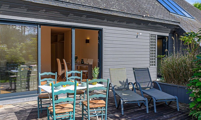 Saint-Philibert Apartment | Cosy apartment for 4 people with WIFI, TV, terrace and parking