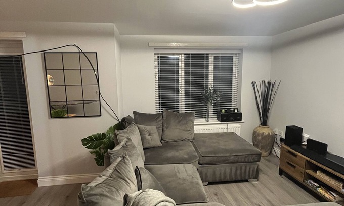 Ferryhill House | Cosy Aycliffe Home Away From Home Nr A1 A66 A19