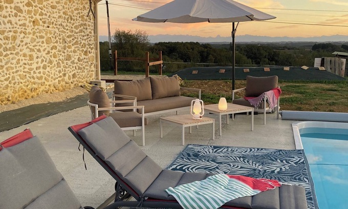 Castelnau-Tursan House | Cosy, elegant gite: a bubble of serenity