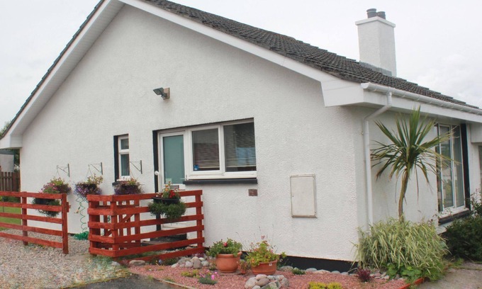 Stornoway House | Cosy holiday house An Airigh