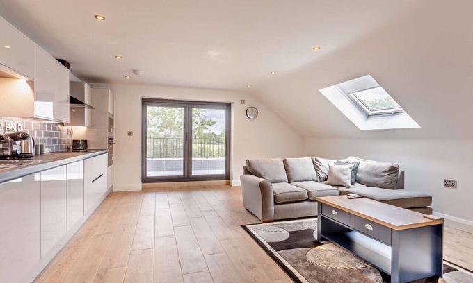 Highfields Caldecote Apartment | Cosy Nook Five - Two Bedroom Apartment, Sleeps 4