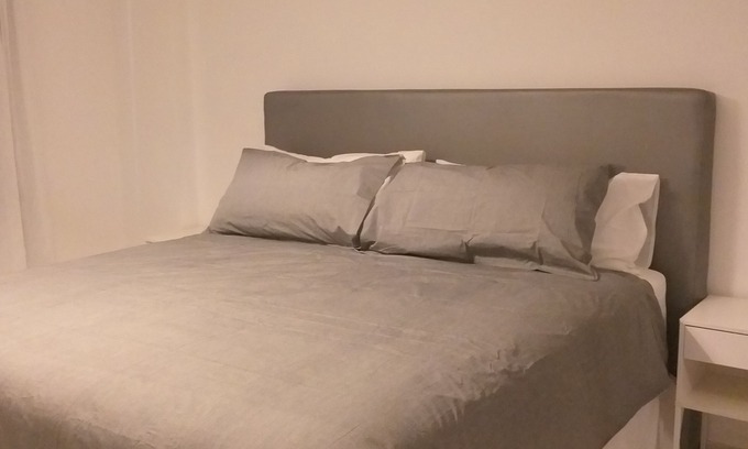 Mata Hambre Apartment | Cosy One Bedroom Apt. with Pool-Gym-Spa