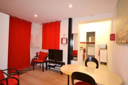La Celle-sous-Gouzon Apartment | Cosy studio near Grand Boulevard