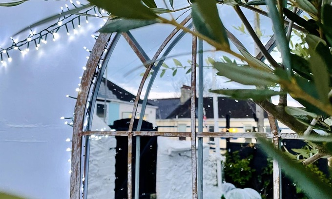 Plymouth Apartment | Cosy Studio w/hot tub