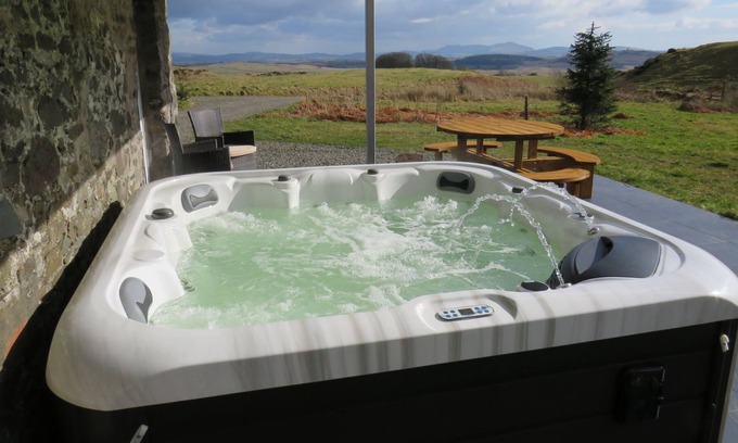 Castle Douglas Cottage | Cot Cottage - a house that sleeps 10 guests in 5 bedrooms