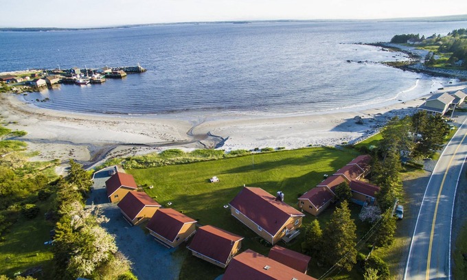 Hunts Point Cabin | Cottage # 1 Hunts Point Beach Cottages - 2 bedrooms