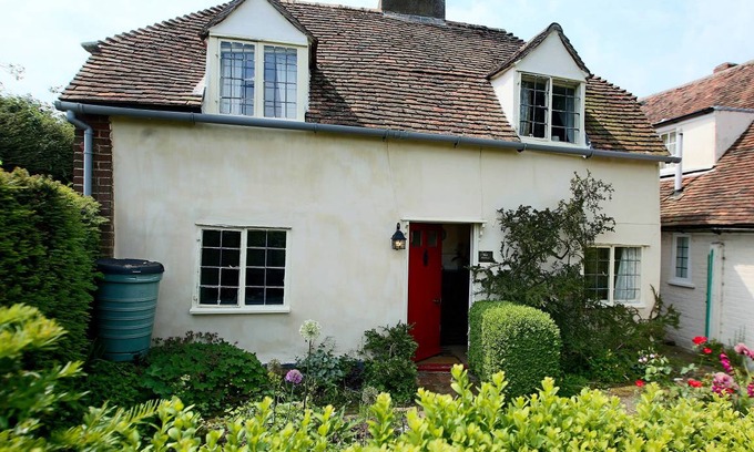 Eastling Cottage | Cottage ∙ 2 bedrooms ∙ 4 guests