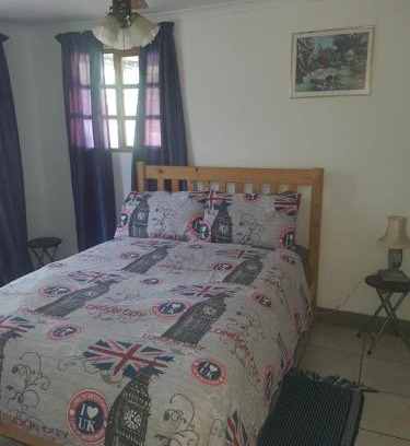 Broederstroom House | Cottage 3 at Cynthias Country