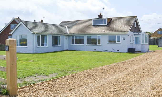 Bacton Cottage | Cottage ∙ 3 bedrooms ∙ 6 guests