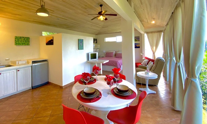 Garabito Cottage | Cottage at Magic Mountain Views Lote 51