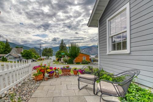 Wapato Point House | Cottage by the Lake
