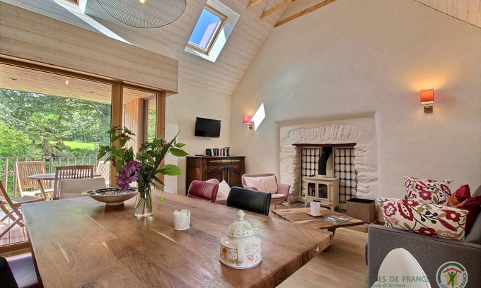 Brelidy House | Cottage Camelia in a Manor between Land and Sea