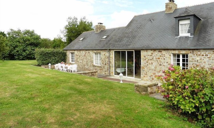 Saint-Maurice-en-Cotentin House | Cottage, St Maurice en Cotentin