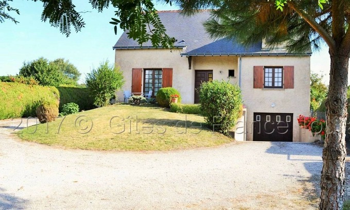 Azay-le-Rideau Cottage | Cottage in Azay-le-Rideau with Garden, Near Castle