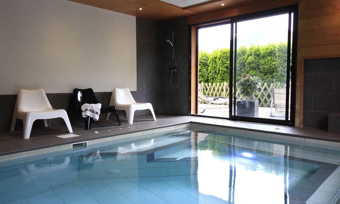 Taninges Ski Chalet | Cottage in chalet with indoor pool jacuzzi sauna hammam