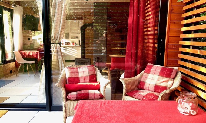 Dlugosiodlo Cottage | Cottage in Dlugosiodlo near Forest Edge