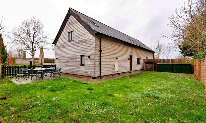 Dorsington Cottage | Cottage in England Forest with Private Garden