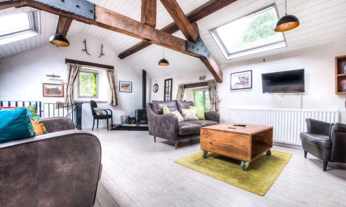 Longnor House | Cottage in Warslow near Manifold Valley